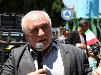 نه از دفاع از حقوق ملی و تمامیت ارضی‌مان و نه از مذاکره با دنیا برای اثبات حقانیتمان کوتاه نخواهیم آمد.