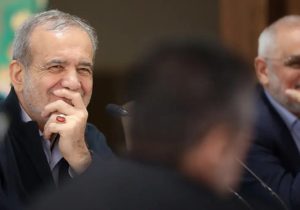 ماجرای بنزین آلوده به آب در باک خودروی رئیس‌جمهور در قزوین/ پزشکیان با تاکسی به تبریز رفت