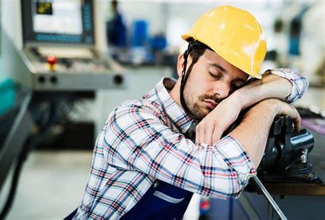 چگونه میتوان آسیبهای کار شیفتی را کاهش داد؟ چگونه میتوان آسیبهای کار شیفتی را کاهش داد؟